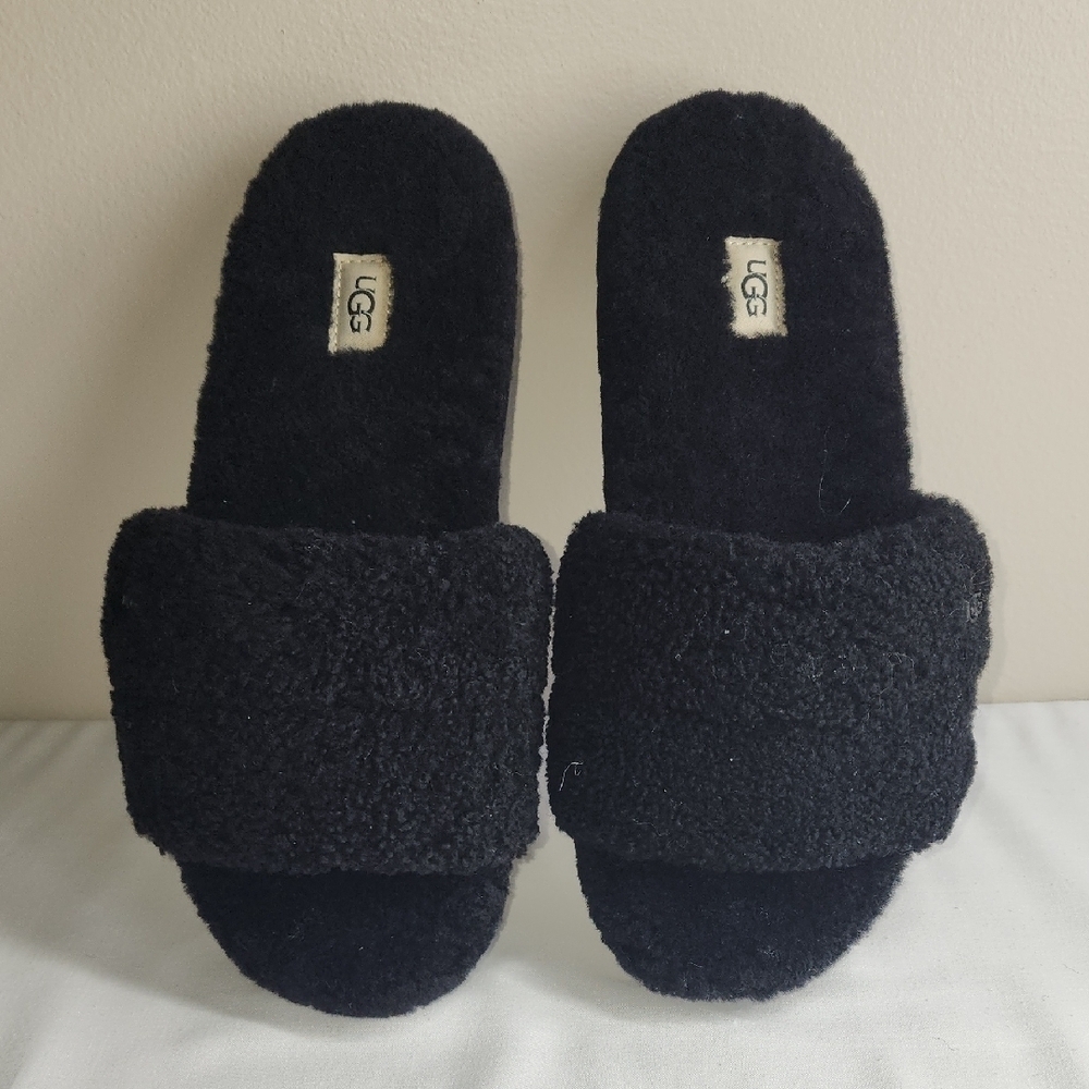 UGG Black Fuzzy Sandals - Picture 9 of 9